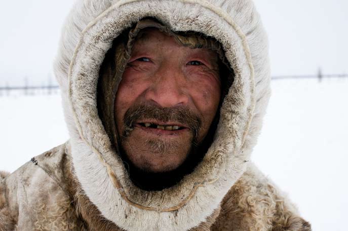 Misha Khudi, 56 ans, éleveur de rennes Nenets. Péninsule de Yamal. Mars 2008.