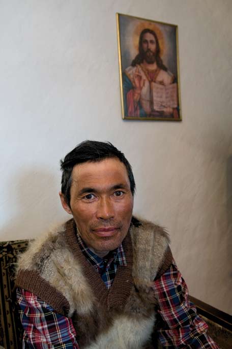 Spiridon Ouksousnikov, 45 ans. Novorybnoye. Péninsule de Taïmyr. Avril 2008.