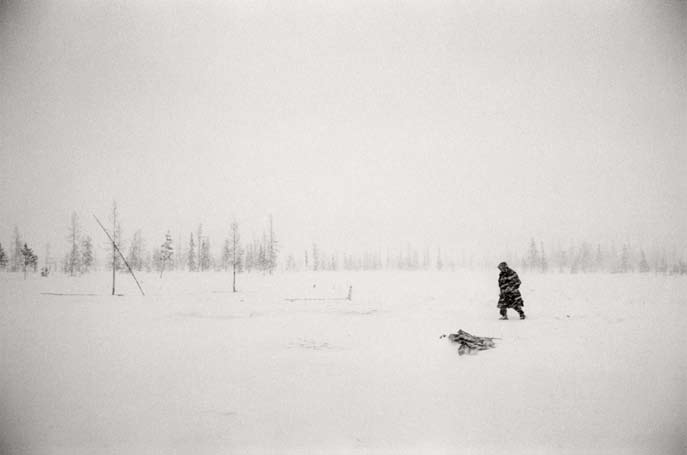 Yura Seratetto dans la tempête. Péninsule de Yamal. Mars 2008